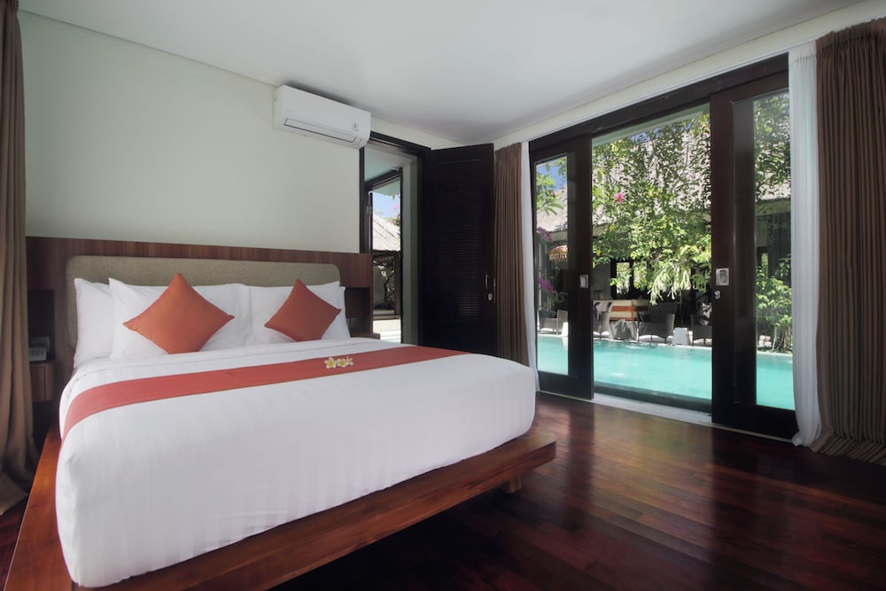 4 Bedrooms, Luxury, Villa, 4 King Beds, Private Pool, Garden Area
