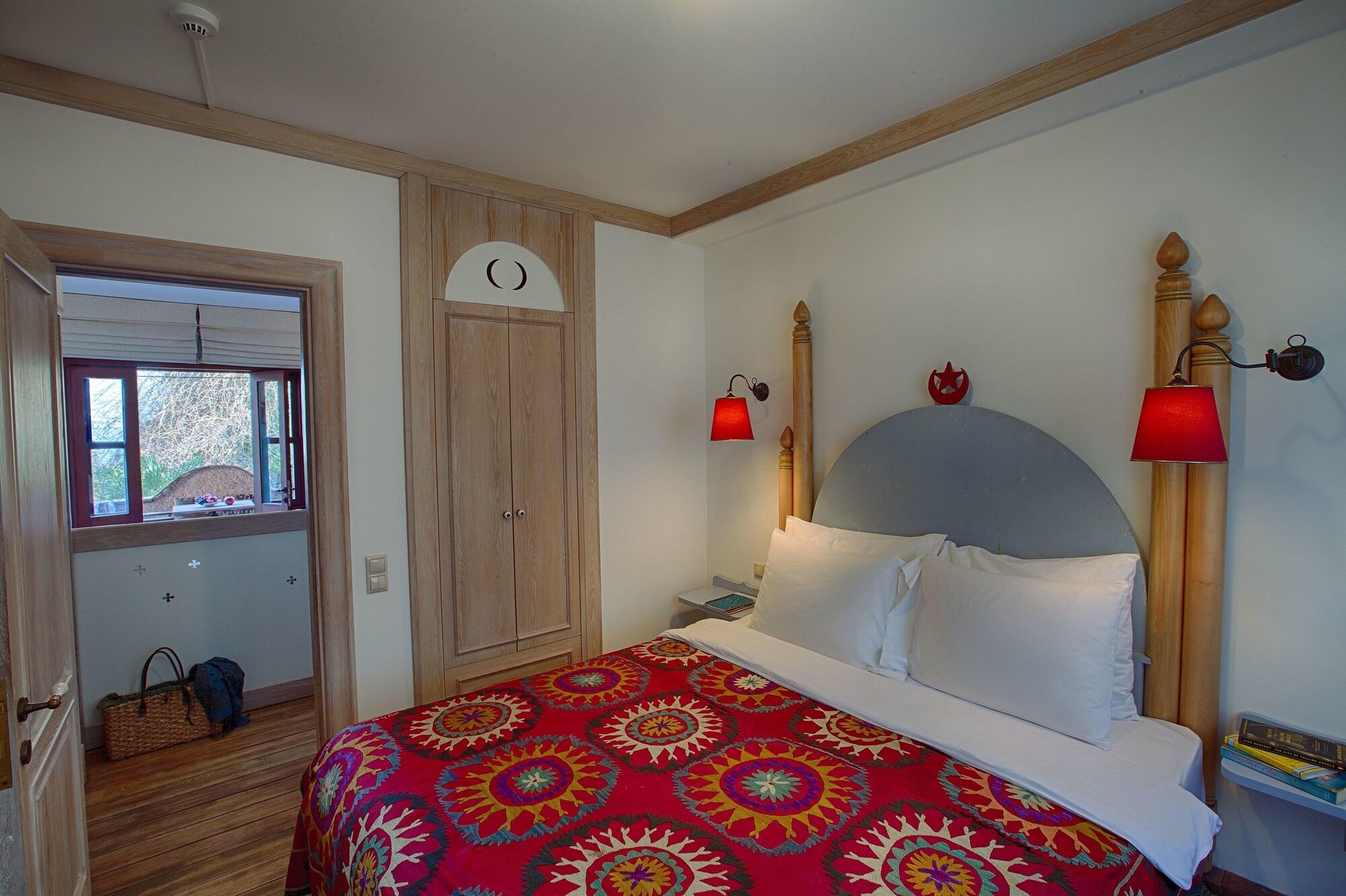 Hotel Empress Zoe 20/100