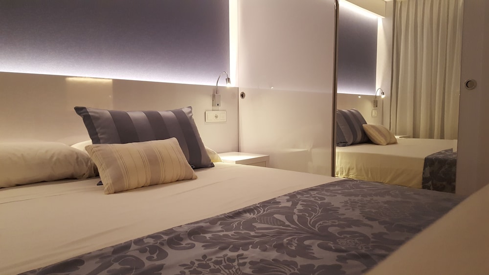 Premier, Twin Beds, Partial Sea View, Partial Line View، Masd Mediterraneo 9/10