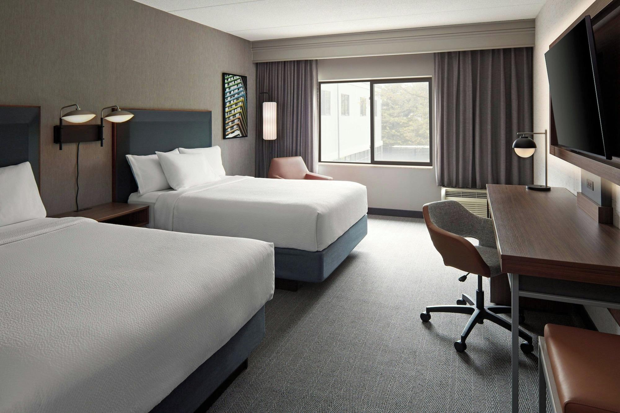 Room, Multiple Beds