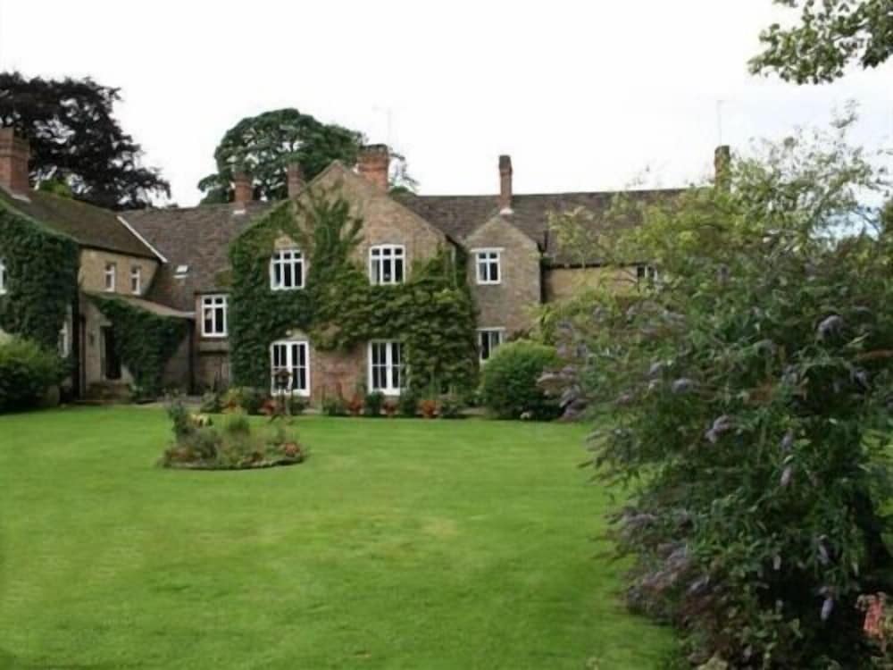 Newburgh House 40/50