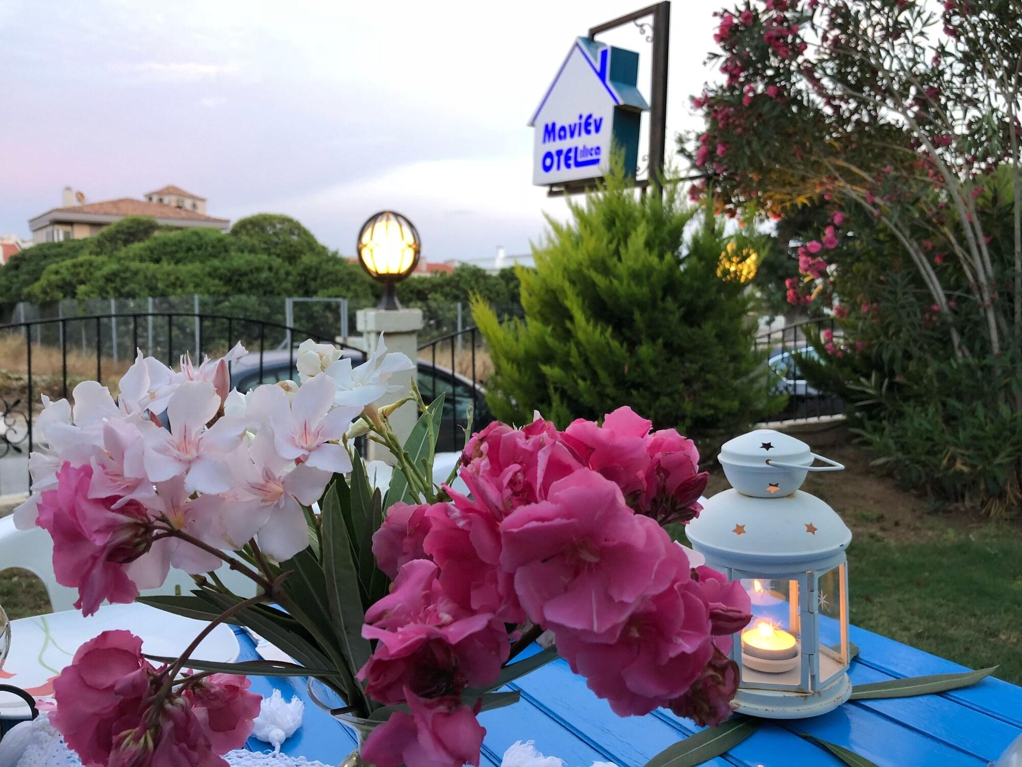 Maviev Otel 14/15