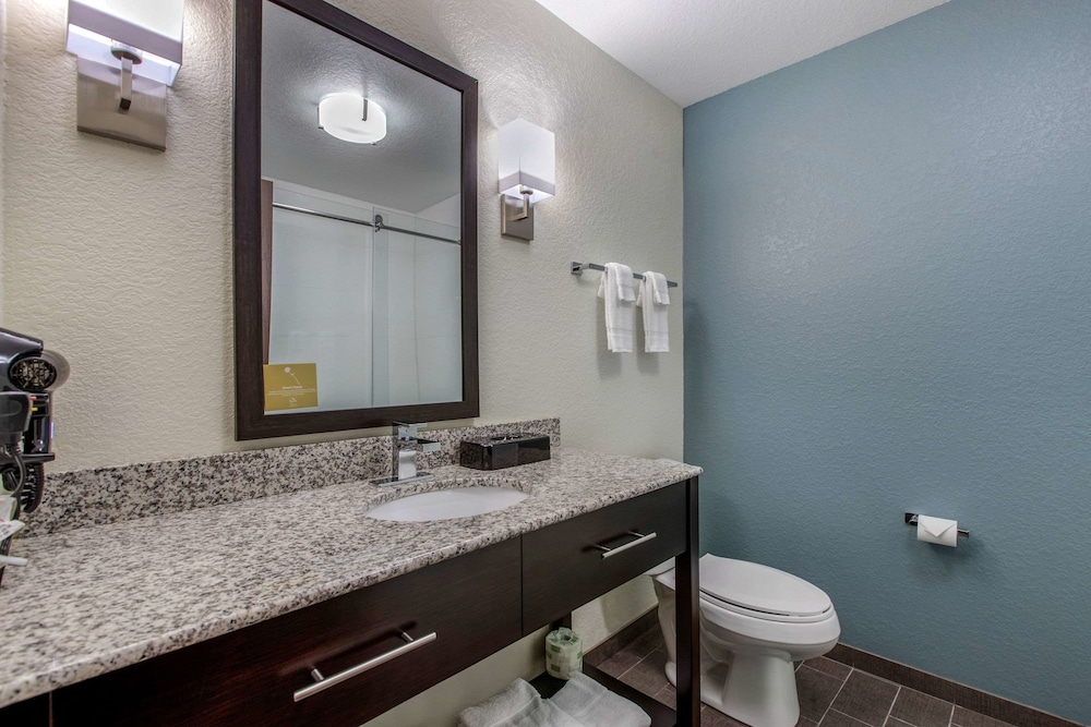 Sleep Inn and Suites Ankeny Des Moines IA 14/33
