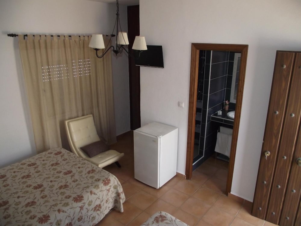 Hostal El Canario 12/36