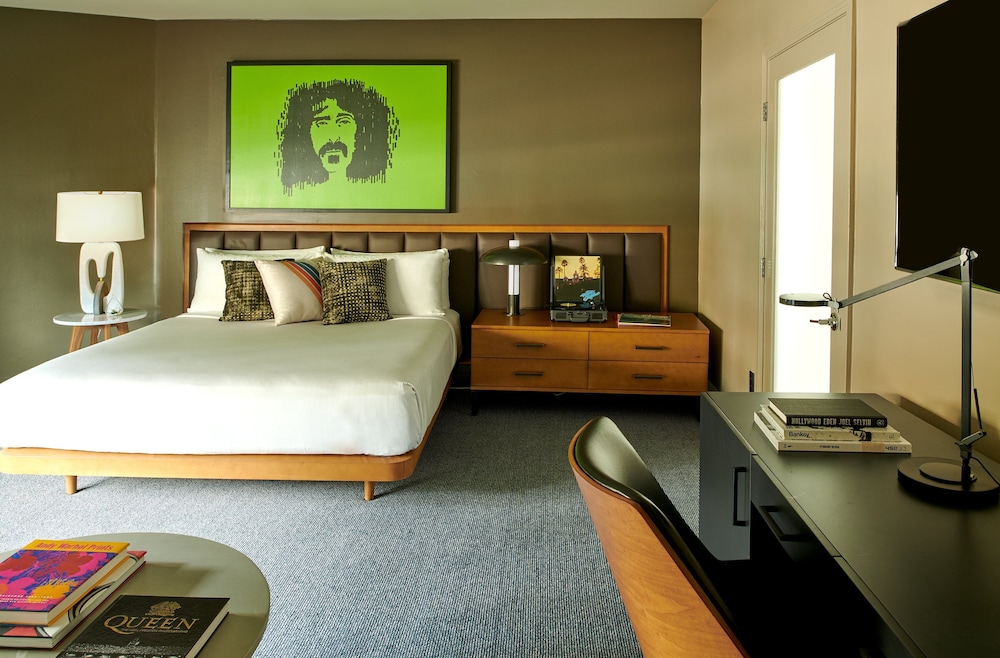 Hotel Ziggy 17/75