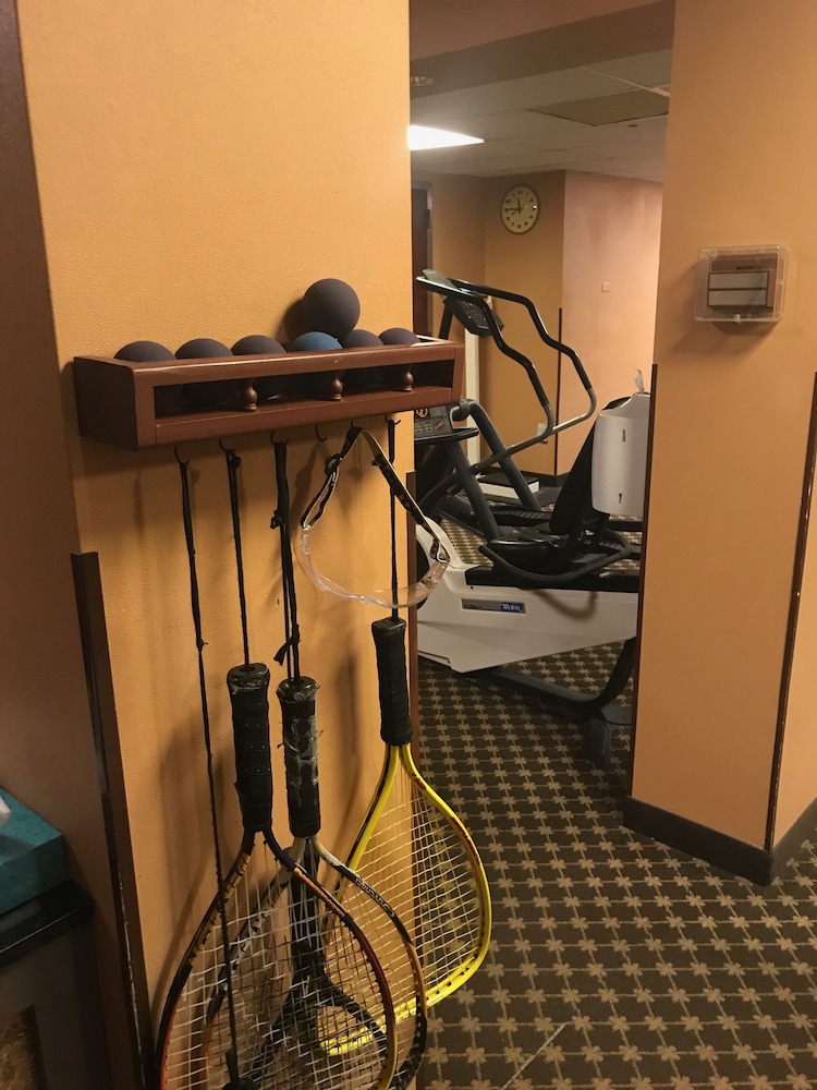 Best Western Grand Victorian Inn 36/48