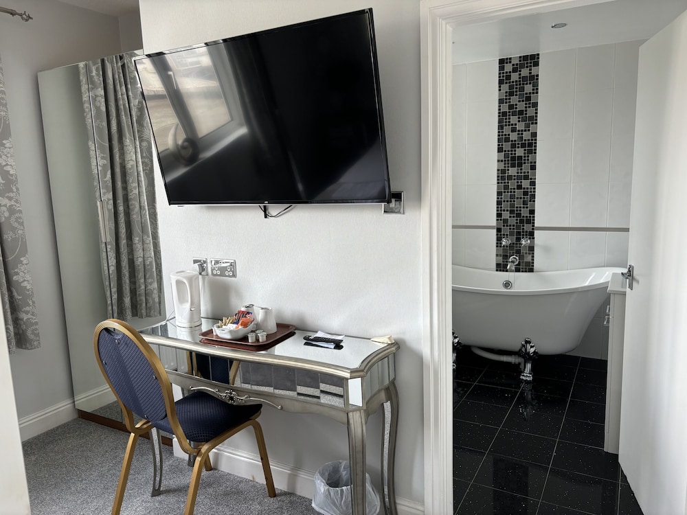 Solway Lodge Hotel 38/38