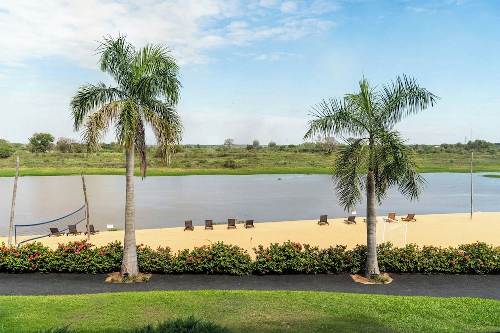 Yacht & Golf Club Paraguayo, a Tribute Portfolio Resort 60/68