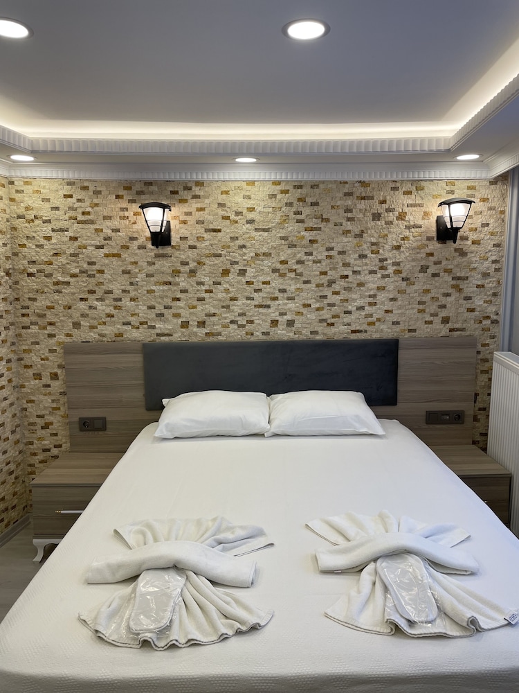 Hotel Emir 19/50