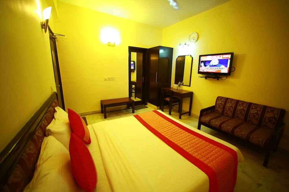 Sundeep Inn 25/46