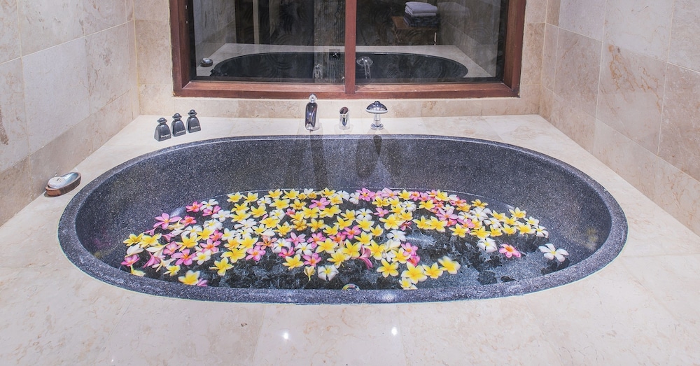 Samhita Garden 18/35