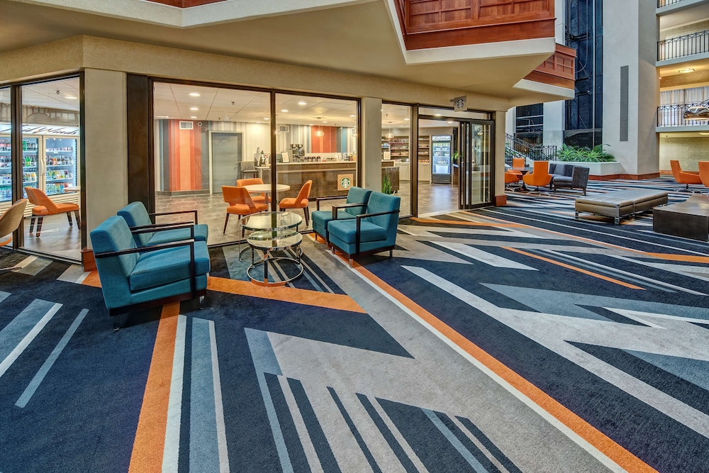 Hilton Knoxville Airport 29/81