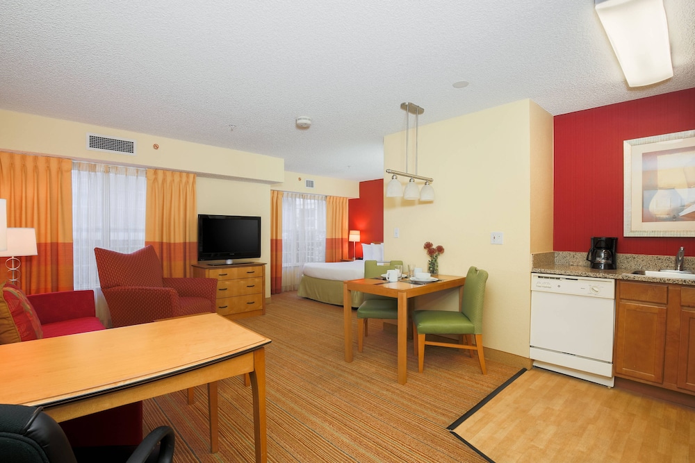 Residence Inn Albuquerque North 22/27
