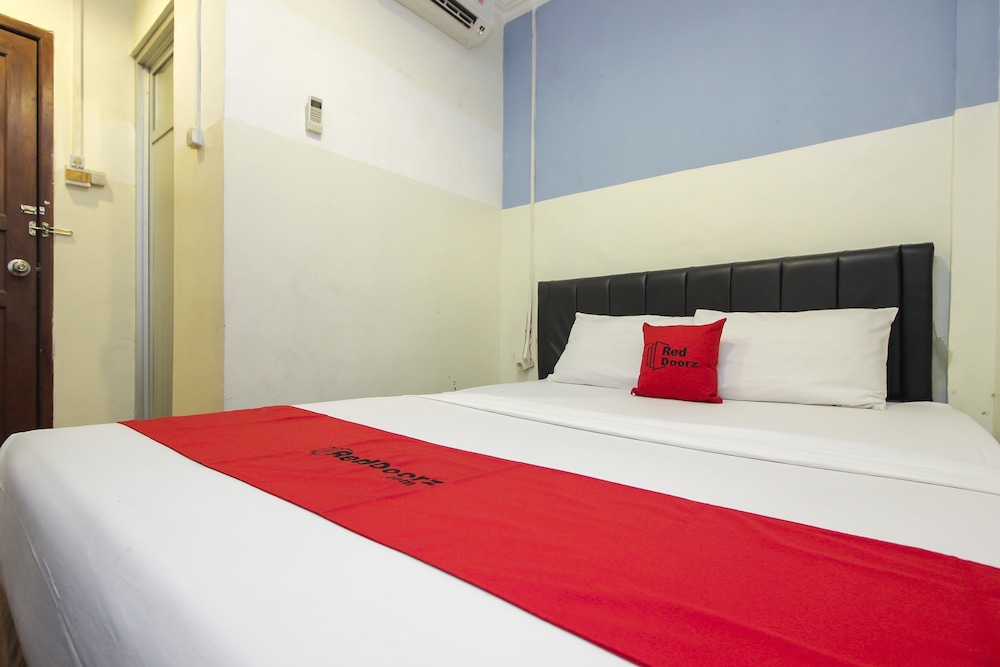 Reddoorz Near Bethesda Manado 5/25
