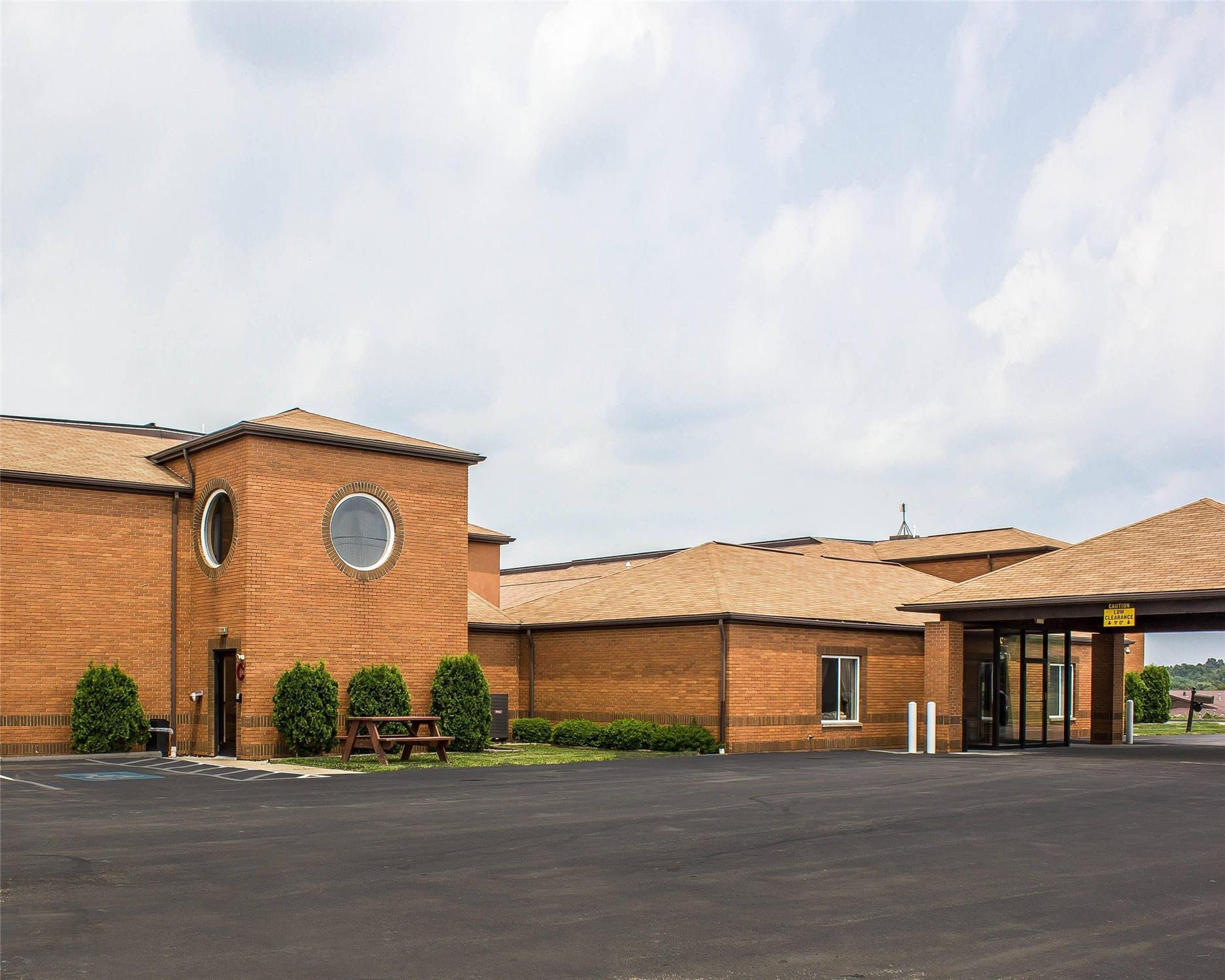Quality Inn Clarion 2/27