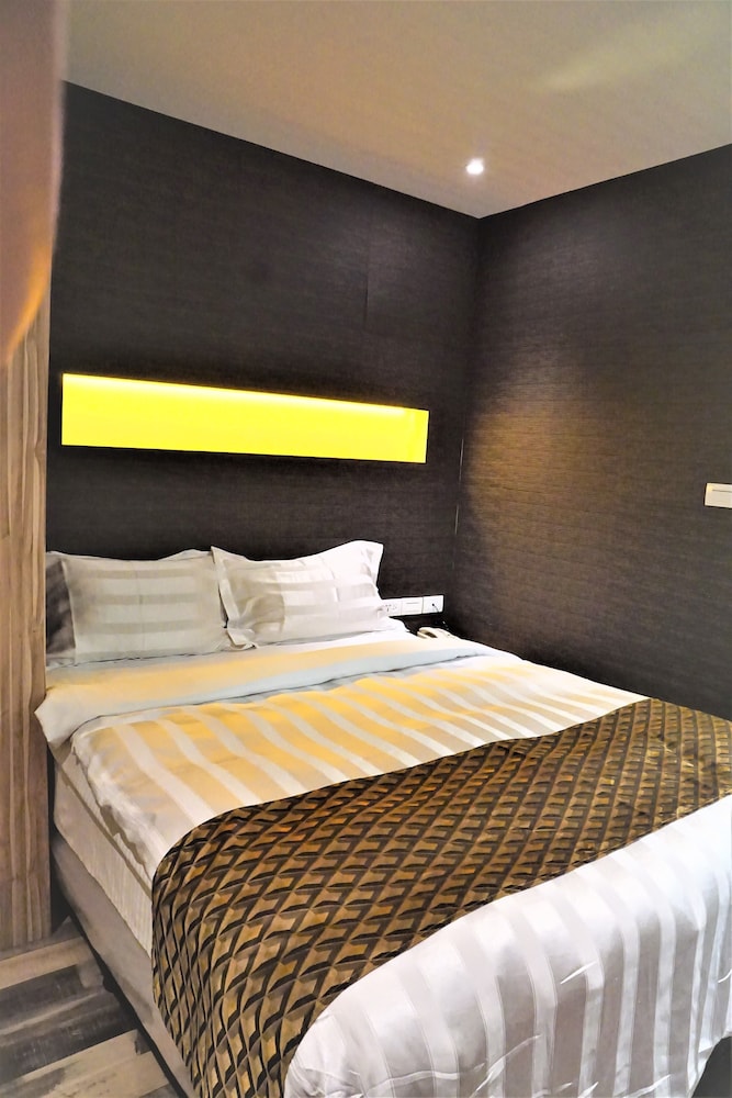 Dahshin Hotel 16/67