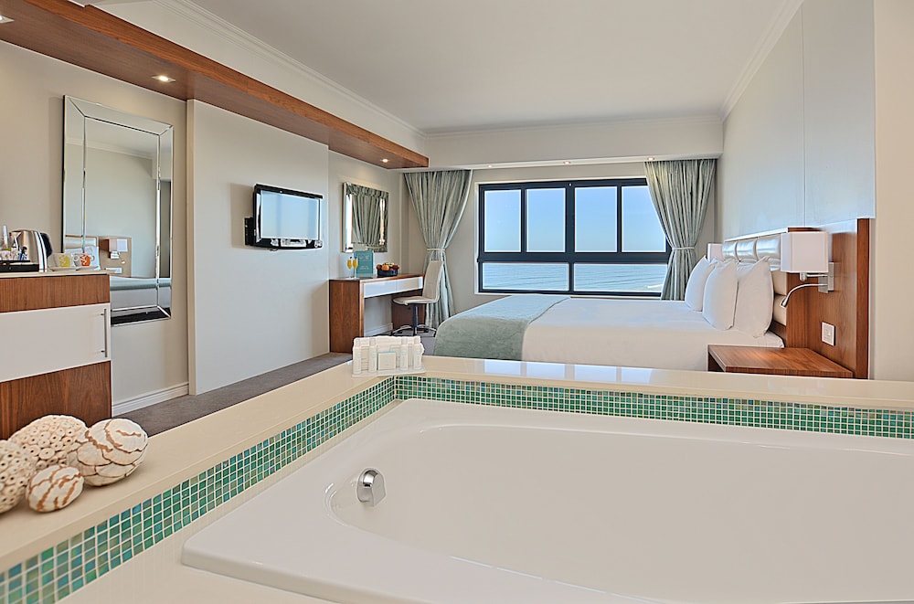 Blaauwberg Beach Hotel 49/100