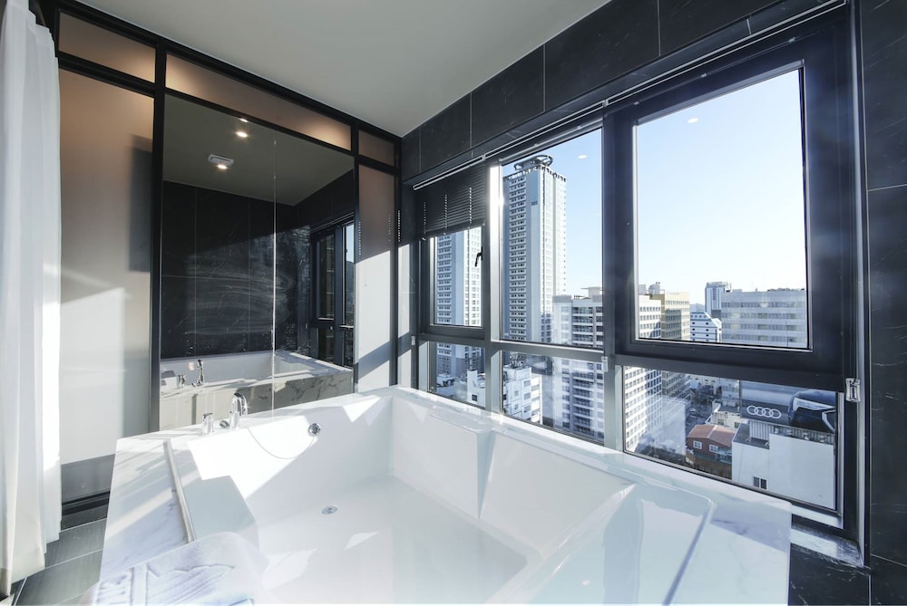 Busan Station City Hotel 23/34