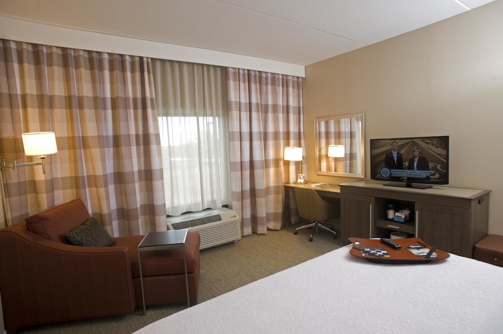 Hampton Inn Springfield Southeast 26/41