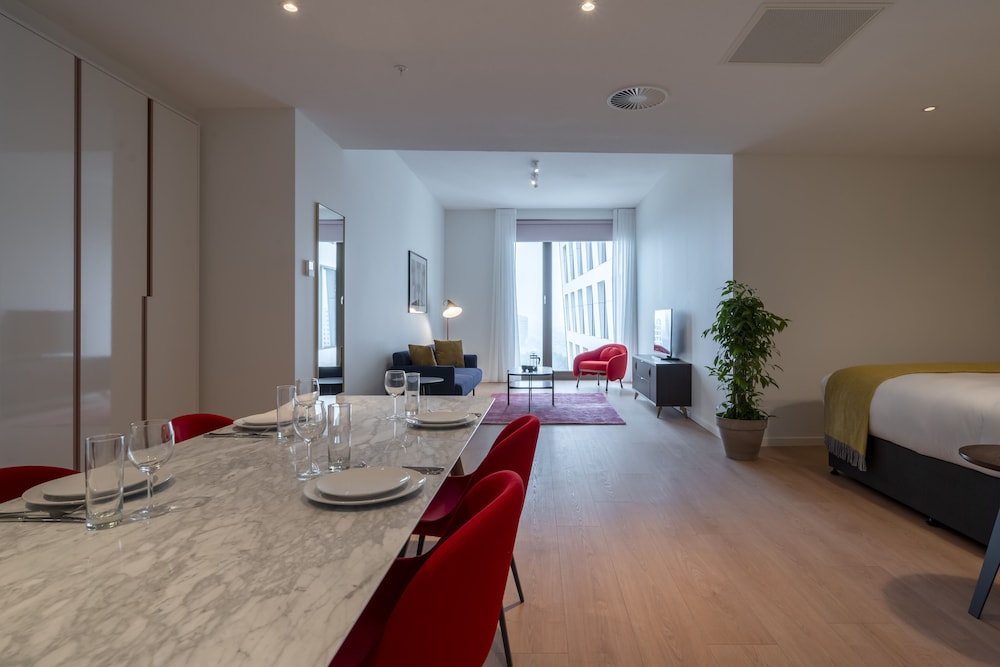 PREMIER SUITES PLUS Amsterdam 22/43