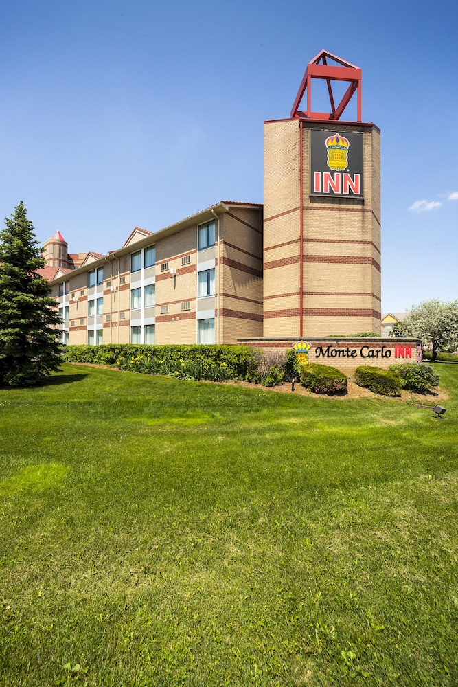 Monte Carlo Inn Airport Suites 67/68