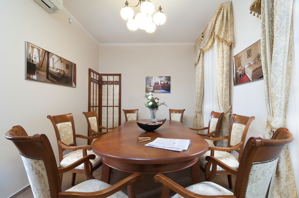 Alqush Downtown Hotel 40/56