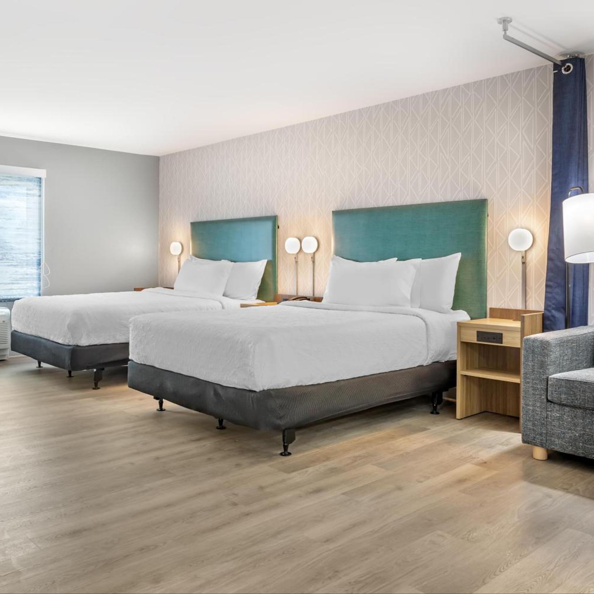 Studio, Suite, King Bed, 2 Queen Beds, Accessible