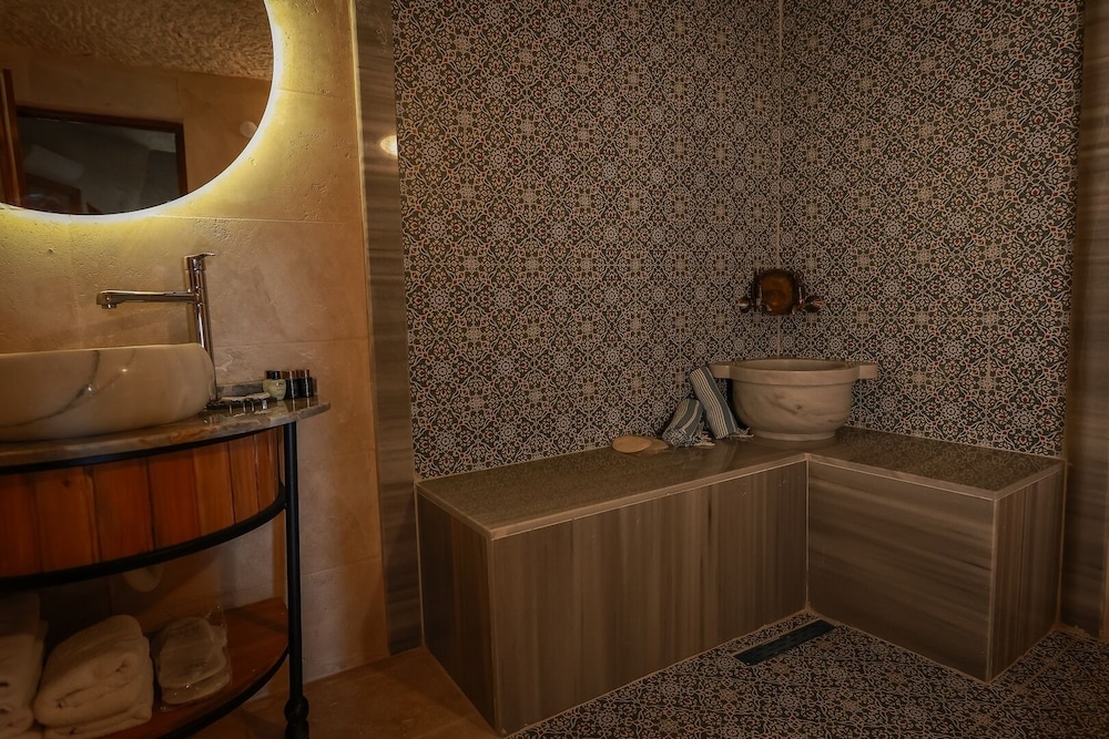 Mia Cappadocia Cave Hotel 50/50