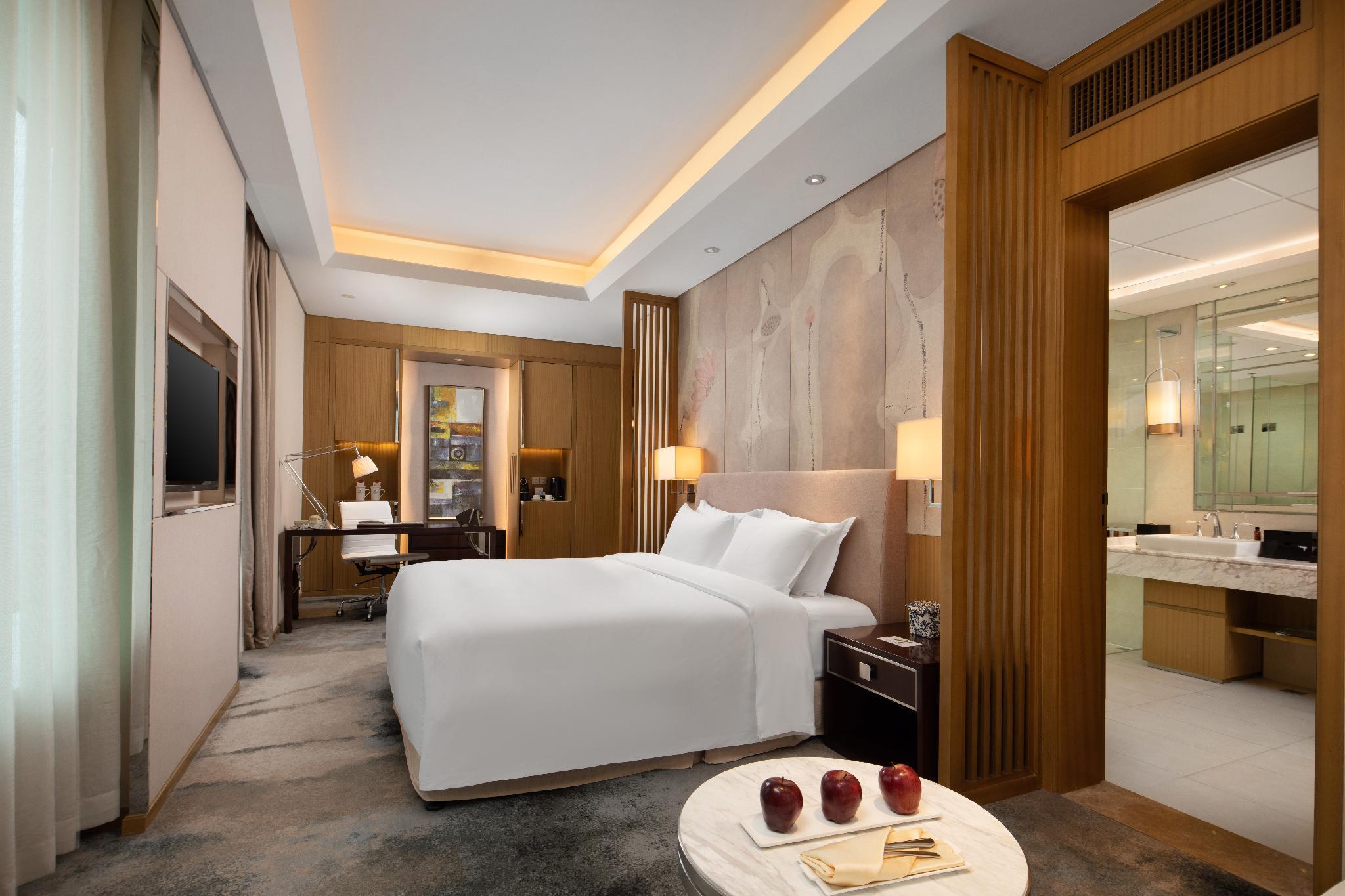 Comfort, King Bed