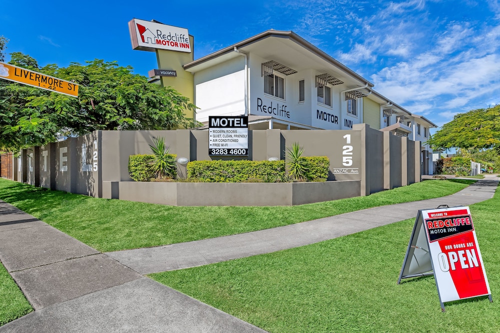 REDCLIFFE MOTOR INN 21/22