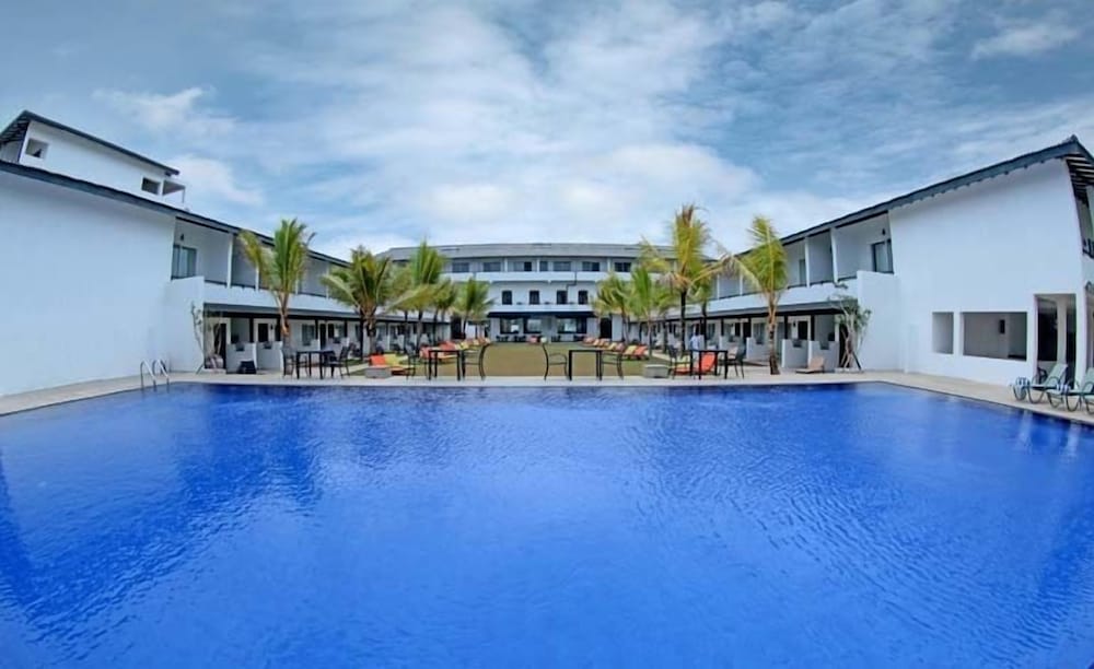 Coco Royal Beach Kalutara 17/25