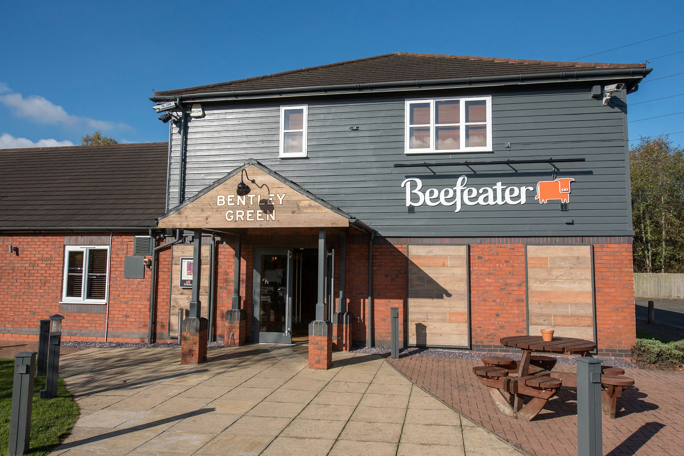 Premier Inn Walsall (M6 J10) 6/48