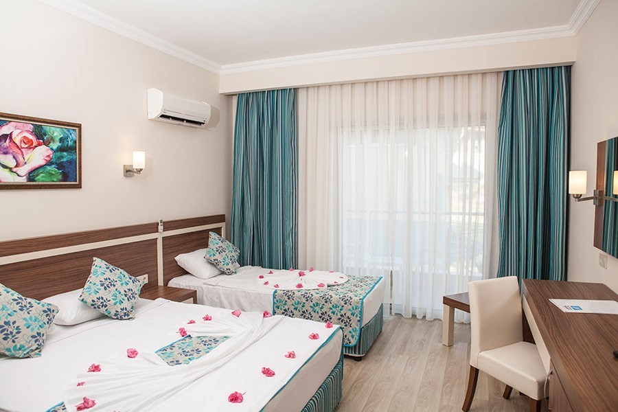 Room at Side West Park Hotel, EVRENSEKI