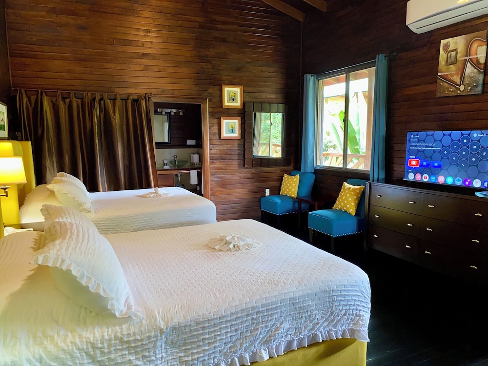Room, 2 Queen Beds, River View