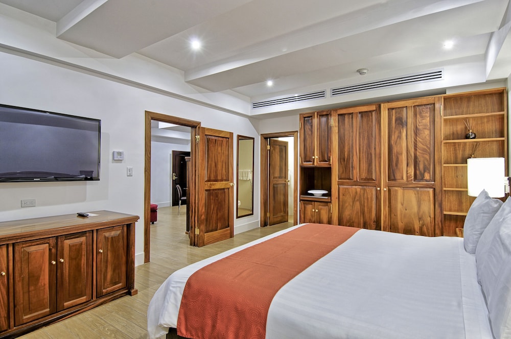 PRESIDENTIAL, SUITE