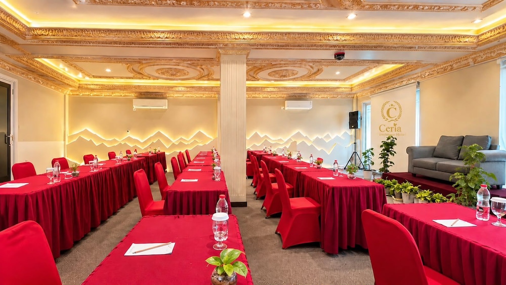 Ceria Boutique Hotel 35/54
