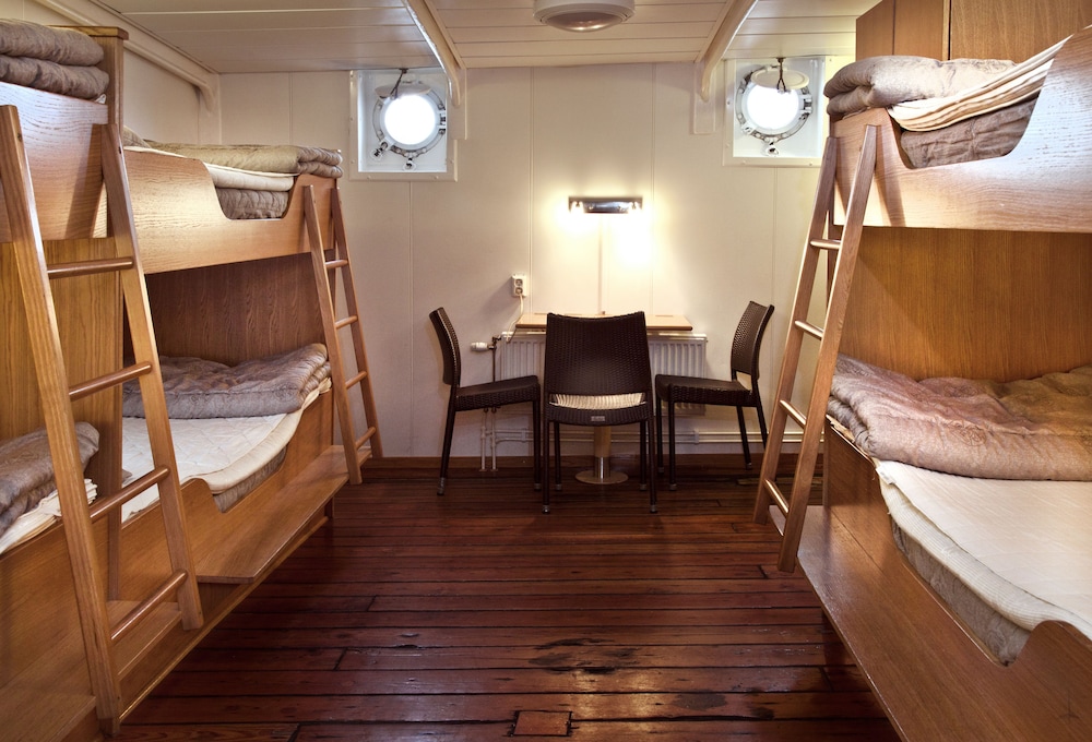 Stf Af Chapman Hostel 17/50