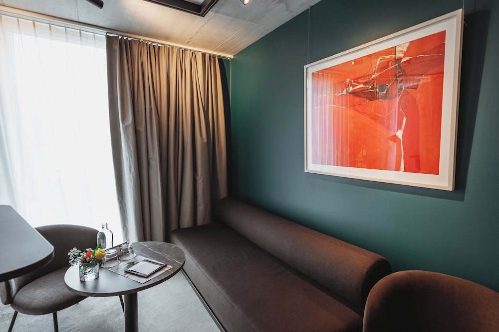Mercure Hotel Delemont 36/55