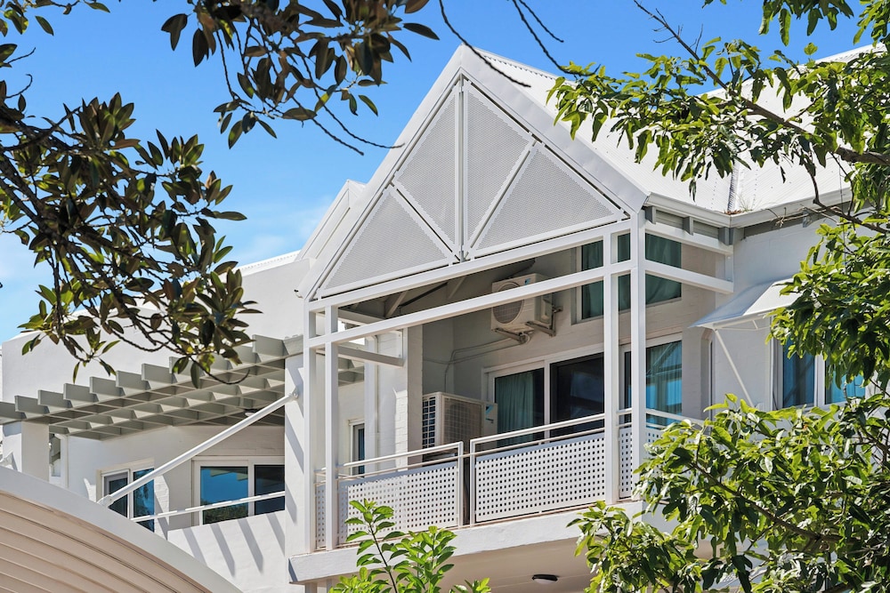 Broadwater Resort Apartments Como 4/67