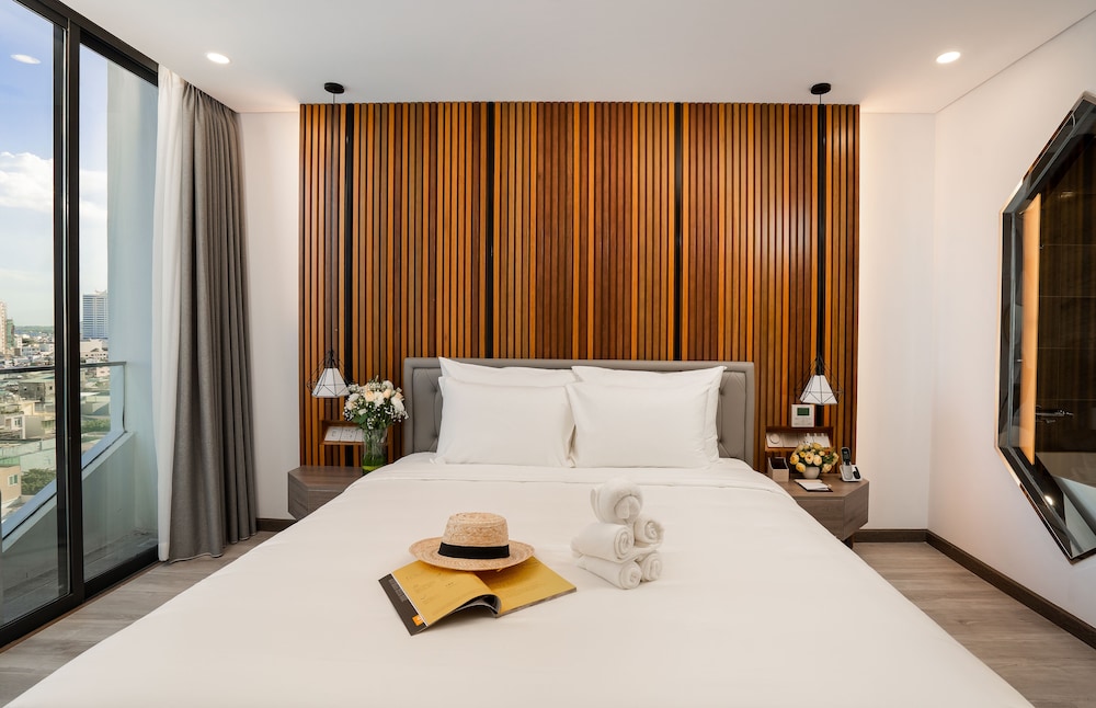 HAIAN Riverfront Hotel 6/60
