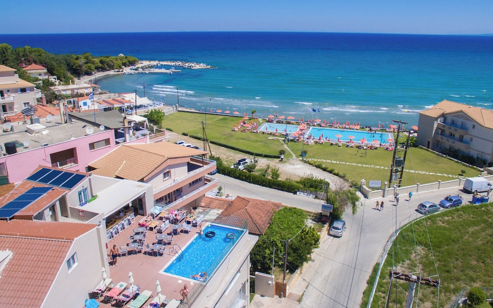 Porto Planos Beach Hotel 45/50