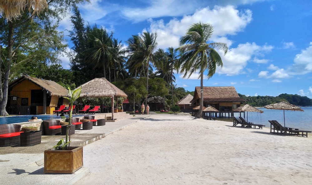 Bintan SpaVilla Beach Resort 24/50