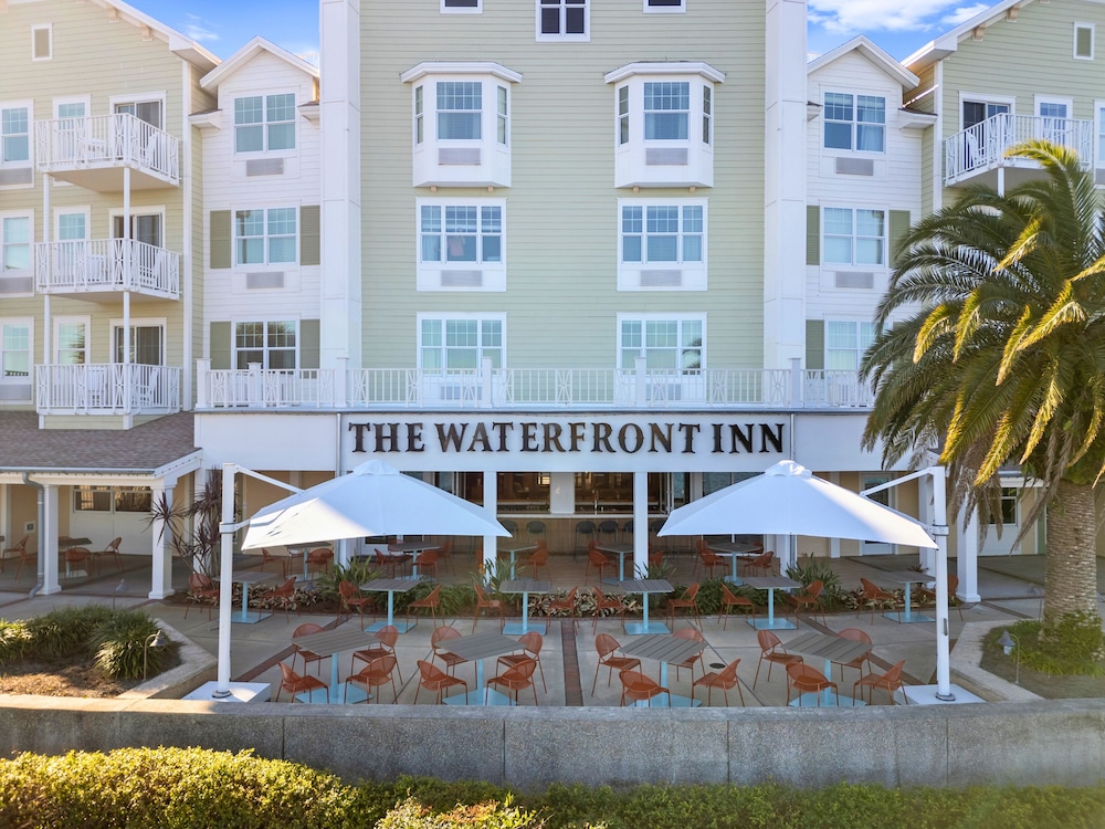 The Waterfront Inn 9/63