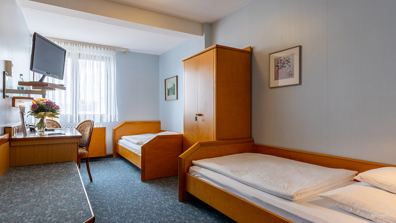 Standard, Double Bed
