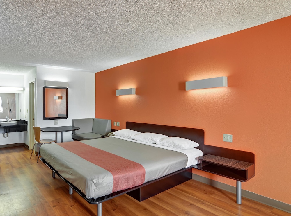 Motel6 Lindale, TX 14/34