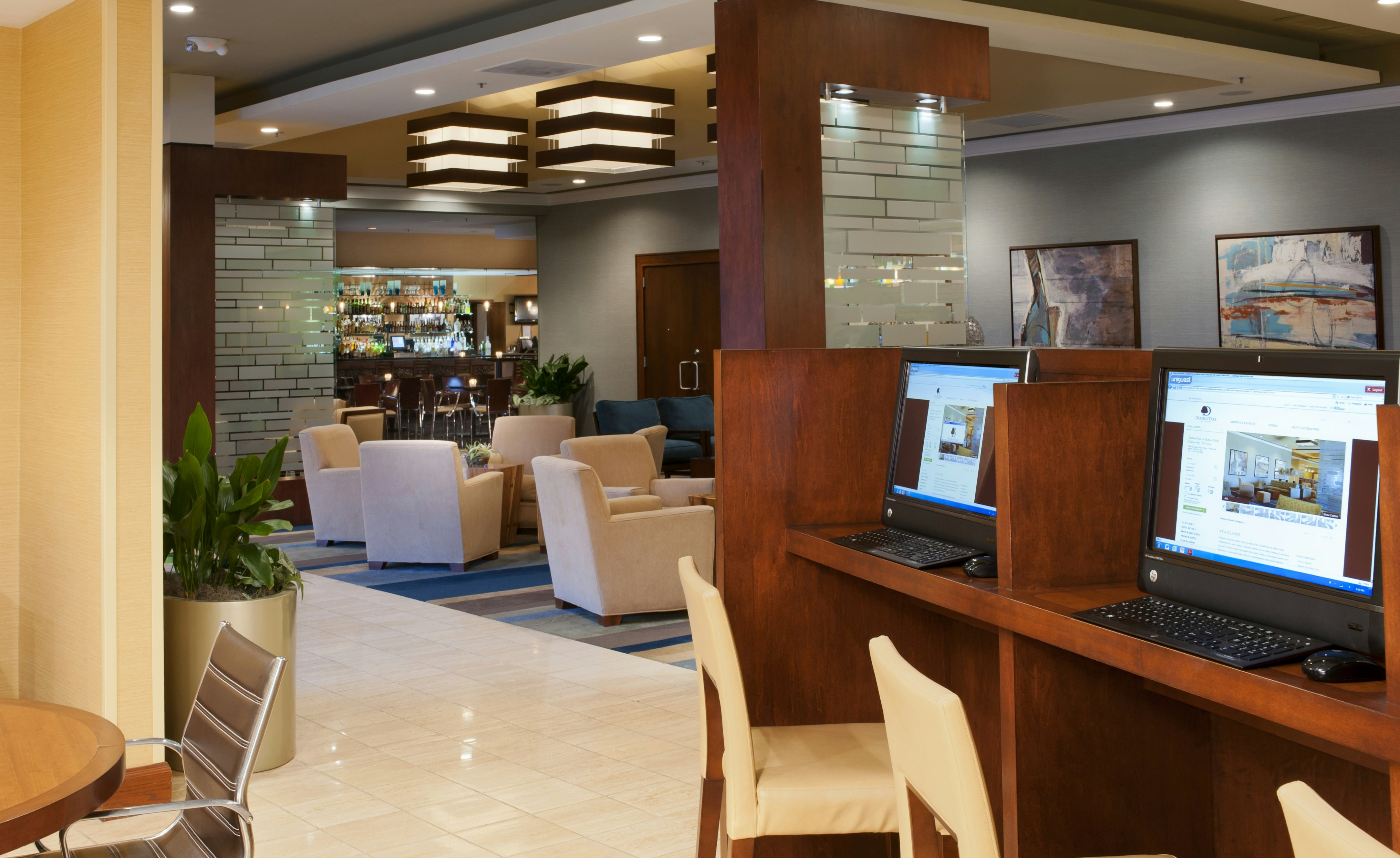 DoubleTree by Hilton Hotel Collinsville - St. Louis 19/22