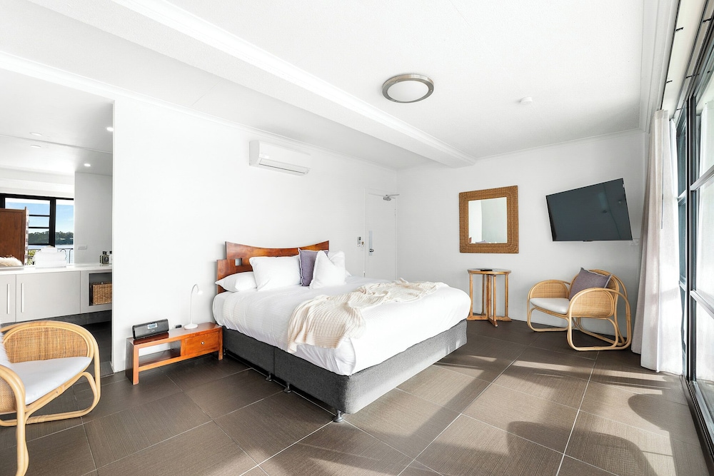 BAY BREEZE BOUTIQUE ACCOMMODATION 25/81