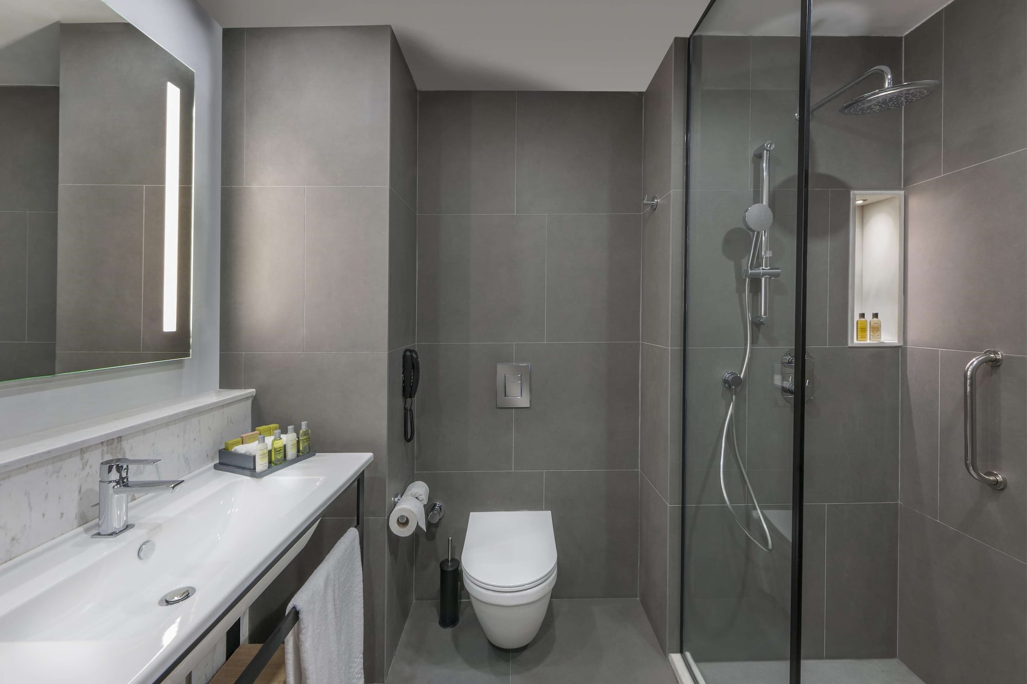 غرفة بسرير كينج، DoubleTree by Hilton Antalya-Kemer All-Inclusive Resort 7/11