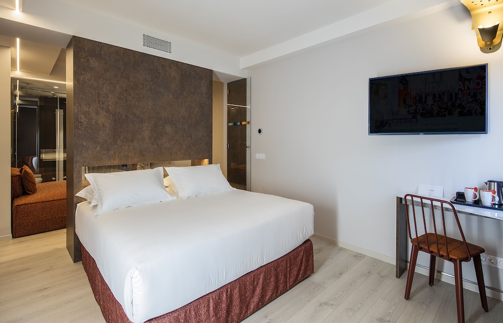 Axel, Suite, King Bed