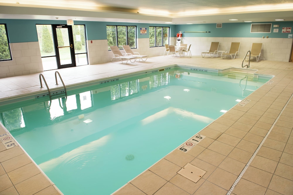 Holiday Inn Express Hotel And Suites Elkhart South 40/70